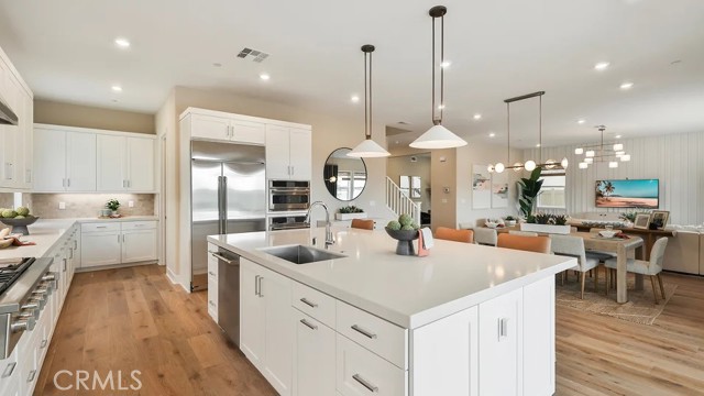 Detail Gallery Image 3 of 41 For 24408 Camino Oceano, Valencia,  CA 91354 - 4 Beds | 4 Baths