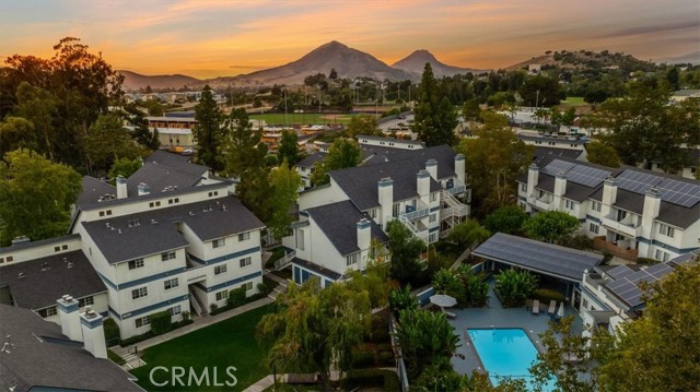 1025 Southwood, San Luis Obispo CA: https://media.crmls.org/medias/73051628-6277-41b9-910e-e1c6a3fe9762.jpg