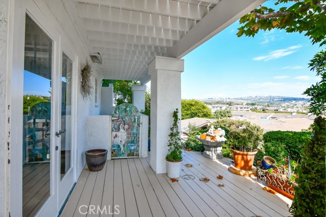 Detail Gallery Image 28 of 33 For 1 Beachcomber Dr, Corona Del Mar,  CA 92625 - 2 Beds | 2/1 Baths