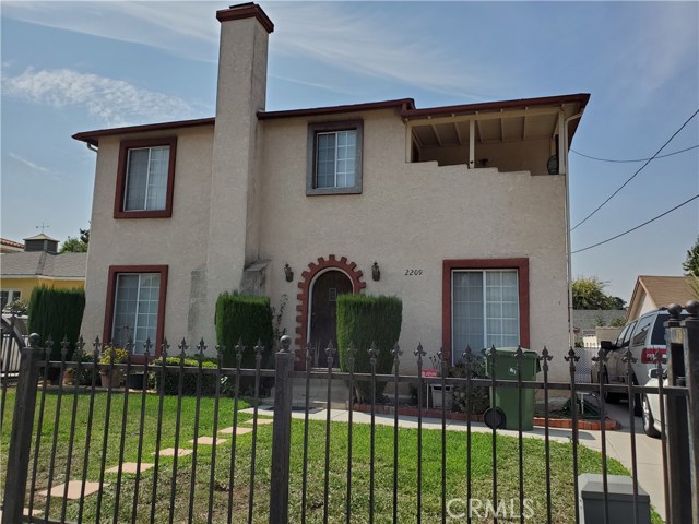2209 S Palm Ave, Alhambra, CA 91803