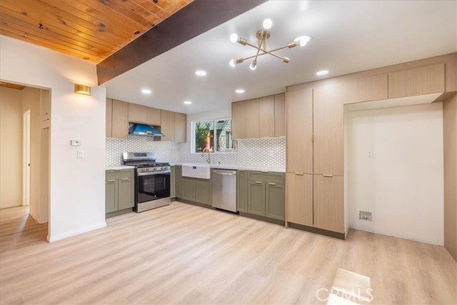 39196 Starview Lane, Big Bear Lake, CA 92315