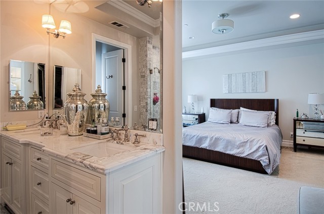 Detail Gallery Image 37 of 41 For 211 S Grand, West Covina,  CA 91791 - 4 Beds | 3/1 Baths