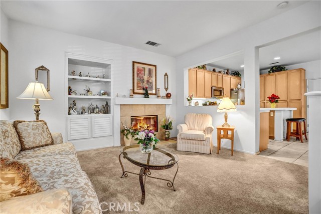 Detail Gallery Image 6 of 50 For 65 Windward Way, Buena Park,  CA 90621 - 3 Beds | 2/1 Baths