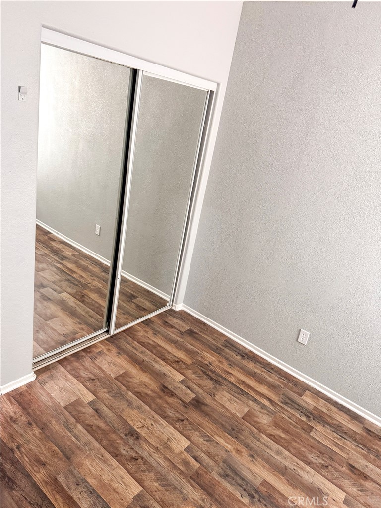https://media.crmls.org/medias/73061e50-8f40-49e7-944a-639db6ba7547.jpg?preset=X-Large