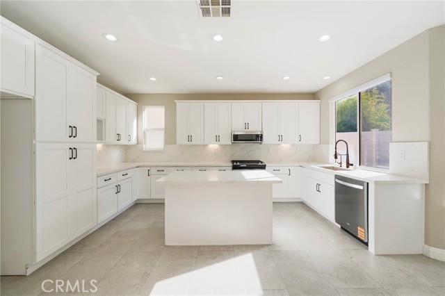 Detail Gallery Image 13 of 50 For 19378 Waterfall, Rowland Heights,  CA 91748 - 6 Beds | 5/1 Baths