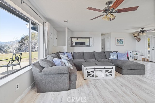 Detail Gallery Image 15 of 61 For 33030 Road 233, North Fork,  CA 93643 - 3 Beds | 2 Baths