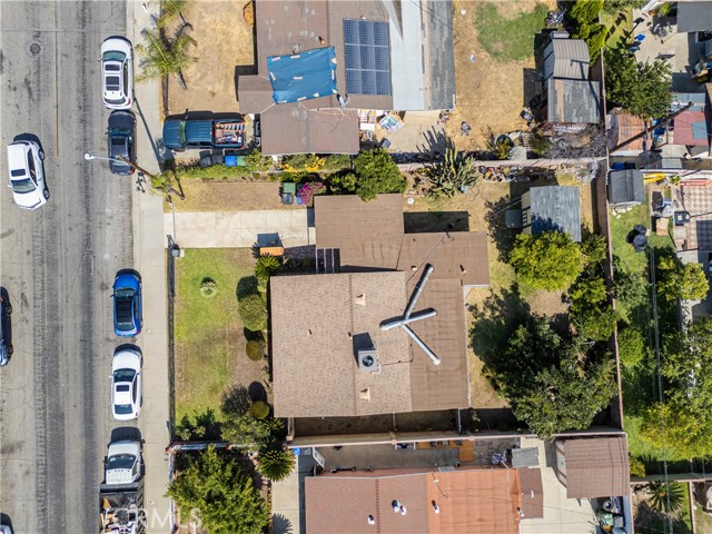 17934 E Newburgh Street, Azusa CA: https://media.crmls.org/medias/73076854-4c49-497b-8d59-5df8d89efe28.jpg