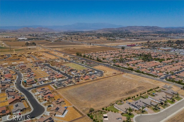 1246 Barnett, Menifee CA: https://media.crmls.org/medias/7307a4ee-abdf-43e0-89a7-ffd0d36bfe3c.jpg