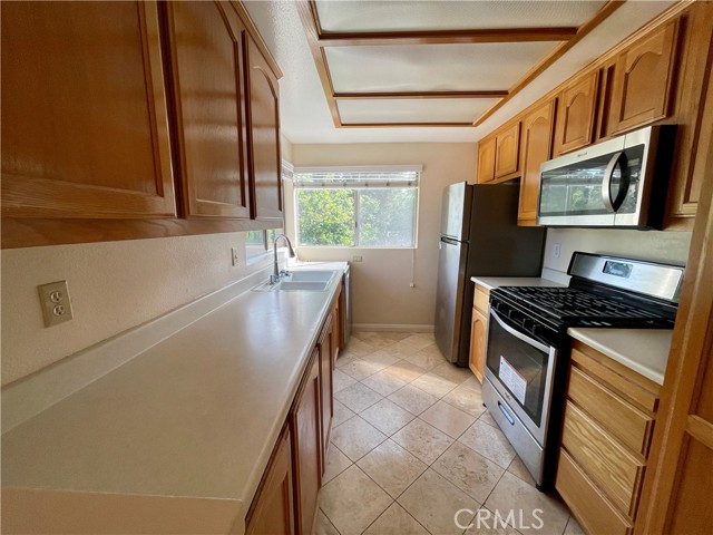 Detail Gallery Image 9 of 15 For 32 Echo Run, Irvine,  CA 92614 - 2 Beds | 2 Baths