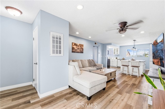 Detail Gallery Image 8 of 47 For 21522 Belshire, Hawaiian Gardens,  CA 90716 - 2 Beds | 2 Baths