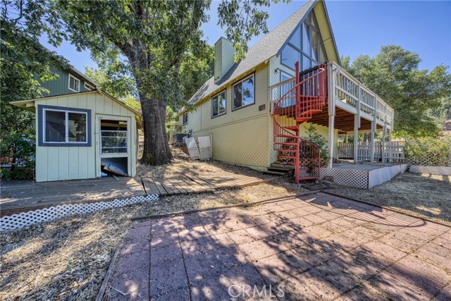 7847 Evergreen Drive, Kelseyville CA: https://media.crmls.org/medias/73087c6b-f54b-45f4-a139-a9b1d53604ef.jpg