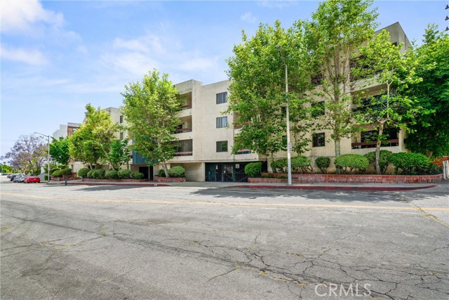 Detail Gallery Image 2 of 24 For 1037 N Vista St #305,  West Hollywood,  CA 90046 - 2 Beds | 2 Baths