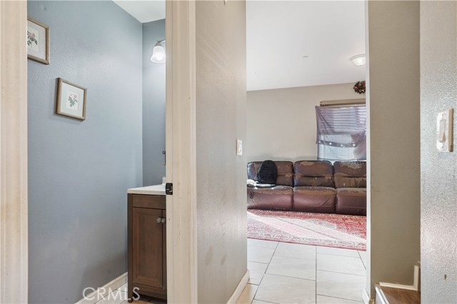 Detail Gallery Image 16 of 25 For 1365 N Crescent Ave, San Bernardino,  CA 92405 - 5 Beds | 2/1 Baths