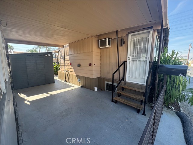 8819 Park, Bellflower CA: https://media.crmls.org/medias/7309ad98-0558-429e-9ed5-125ea05cd937.jpg