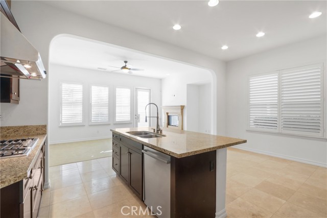 Detail Gallery Image 5 of 24 For 2569 Tea Leaf Ln, Tustin,  CA 92782 - 4 Beds | 2/1 Baths