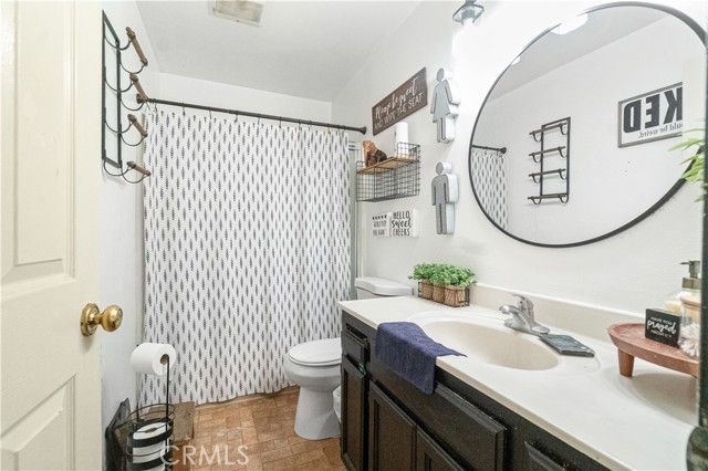 8020 Mckinley Avenue, South Gate CA: https://media.crmls.org/medias/730a90bd-d8e0-4529-8a8f-c5290d7024da.jpg
