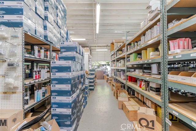  Commercial for Sale in Sun Valley, California