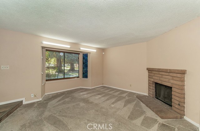 4676 E Alamos Avenue #118, Fresno, CA, 93726 4676 E Alamos Avenue #118, Fresno, CA, 93726