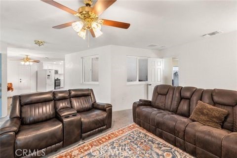 https://media.crmls.org/medias/730b305c-7075-4335-ae19-e2ada05b0854.jpg?preset=X-Large