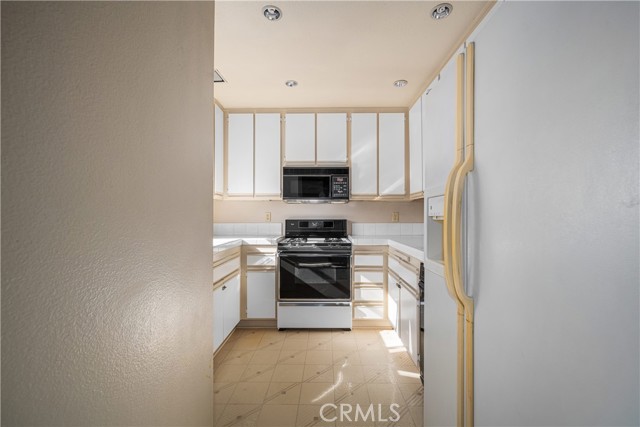 Detail Gallery Image 20 of 55 For 3605 E Anaheim #407,  Long Beach,  CA 90804 - 3 Beds | 2 Baths