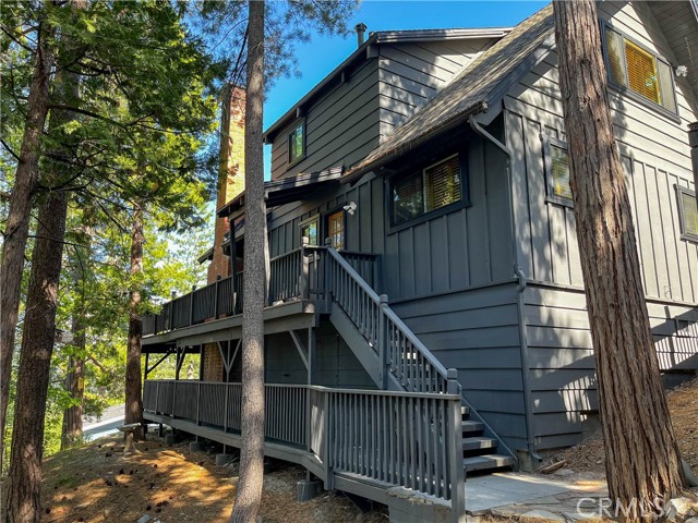 553 Pioneer Road, Lake Arrowhead CA: https://media.crmls.org/medias/730de20e-704d-4520-a922-297de43eba20.jpg