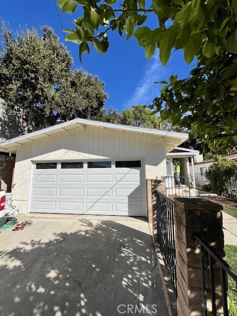 Detail Gallery Image 1 of 14 For 10044 Breidt Ave, Tujunga,  CA 91042 - 3 Beds | 2 Baths