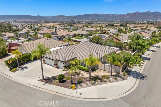 35511 Crest Meadow Drive, Wildomar CA: https://media.crmls.org/medias/730e7b7a-85d8-4286-af49-f5d6d2363eeb.jpg