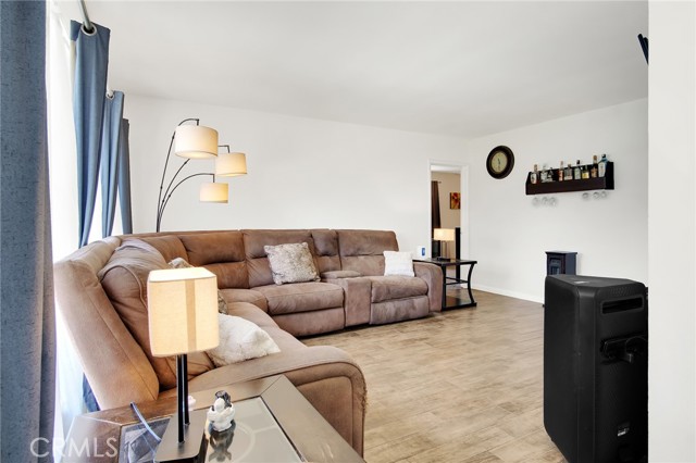 Detail Gallery Image 5 of 27 For 745 N Pauline St, Anaheim,  CA 92805 - 4 Beds | 2 Baths