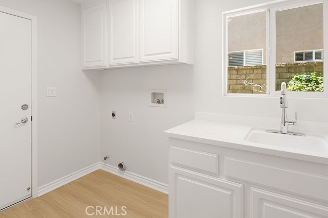 Detail Gallery Image 16 of 31 For 2029 Roadrunner Ave, Newbury Park,  CA 91320 - 4 Beds | 3 Baths