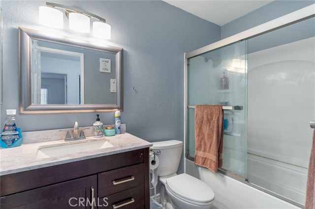 1911 E Boca Raton Court, Ontario CA: https://media.crmls.org/medias/730f53a9-3cc6-4271-861c-8121a33e26d6.jpg