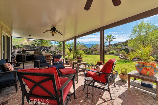 Detail Gallery Image 46 of 59 For 29857 Wistaria Valley, Canyon Country,  CA 91387 - 3 Beds | 3 Baths