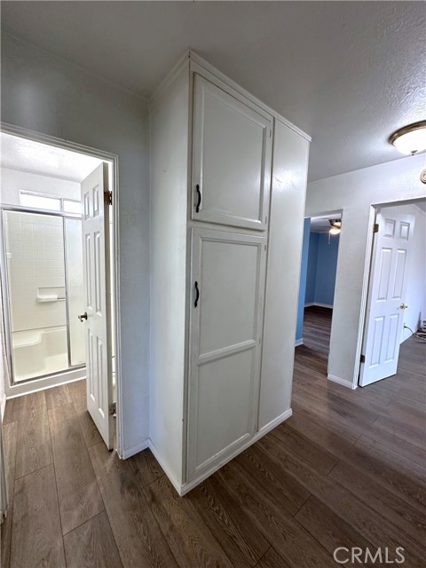 Image 20 of 42 For 820 Kenmore Street