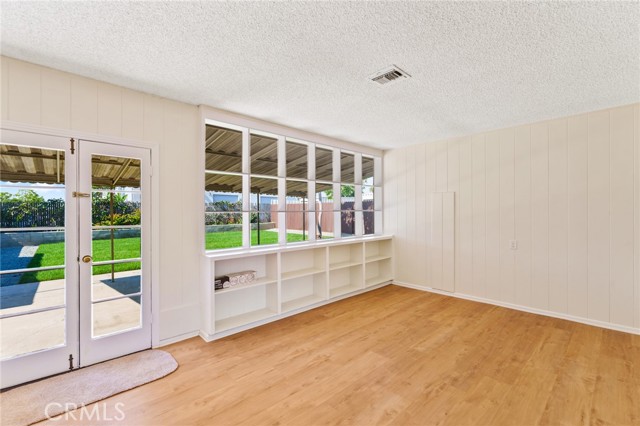 Detail Gallery Image 12 of 27 For 1026 W 18th Street, Costa Mesa,  CA 92627 - 3 Beds | 1 Baths