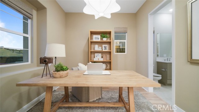 Detail Gallery Image 11 of 35 For 29409 via Diamante, Valencia,  CA 91354 - 3 Beds | 3/1 Baths