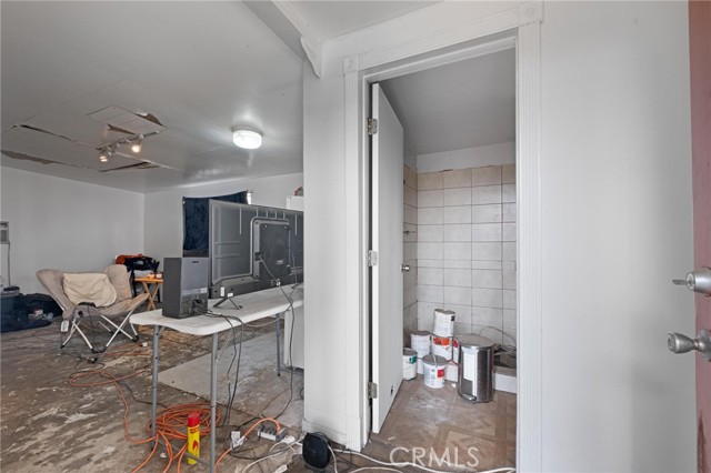 1040 E 67th Street, Long Beach CA: https://media.crmls.org/medias/73103015-28bf-44b4-aeb8-ca04931c333b.jpg