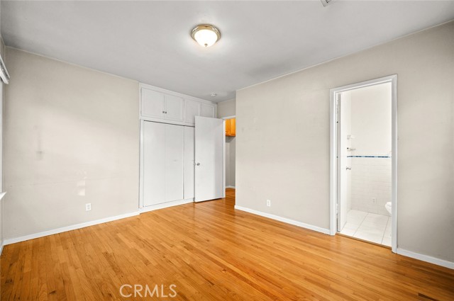 5715 Norwich, Van Nuys CA: https://media.crmls.org/medias/7310d824-7b34-4340-bdc7-4e955b5c8208.jpg