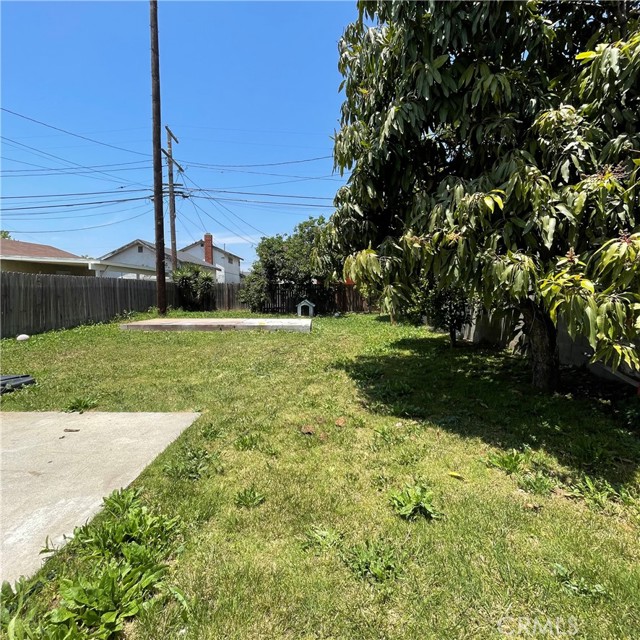 125 97th Street, Los Angeles, California 90003, 2 Bedrooms Bedrooms, ,1 BathroomBathrooms,Single Family Residence,For Sale,97th,DW24123442