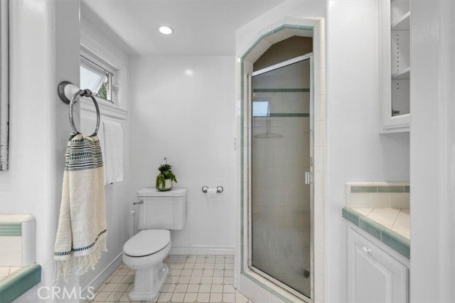 593 26th Street, Manhattan Beach, California 90266, 3 Bedrooms Bedrooms, ,2 BathroomsBathrooms,Residential,Sold,26th,SB22189948