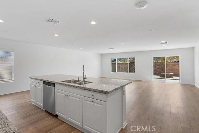 Detail Gallery Image 3 of 30 For 28341 Digger, Menifee,  CA 92585 - 4 Beds | 2 Baths