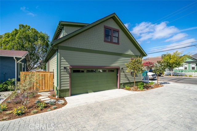 1171 Peach Street, San Luis Obispo CA: https://media.crmls.org/medias/731271c9-010d-4783-9873-19c5215e8548.jpg