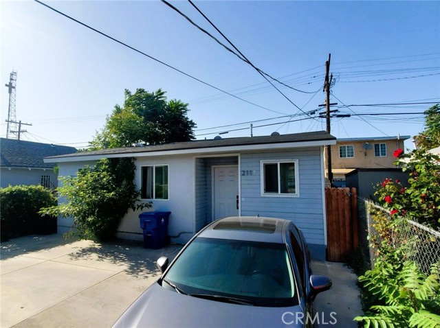 211 W 52nd Street, Los Angeles CA: https://media.crmls.org/medias/7313108f-9aa6-440c-933a-9108c435cddf.jpg