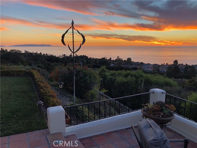 30125 Avenida Classica, Rancho Palos Verdes, California 90275, 4 Bedrooms Bedrooms, ,4 BathroomsBathrooms,Residential,Sold,Avenida Classica,PV24144663