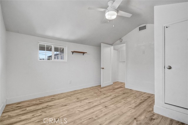 2321 Locust Avenue, Long Beach CA: https://media.crmls.org/medias/73139ae5-599e-44e6-b732-3d55947d0336.jpg