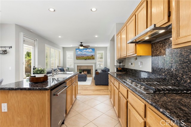 Detail Gallery Image 12 of 43 For 65 Ashcrest, Irvine,  CA 92620 - 5 Beds | 4/1 Baths