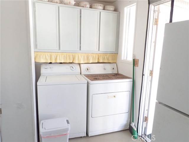 Detail Gallery Image 6 of 18 For 1300 W Menlo, Hemet,  CA 92543 - 2 Beds | 2 Baths