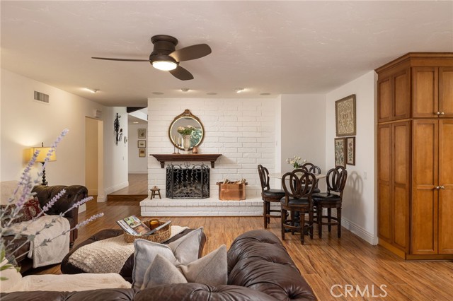 Detail Gallery Image 11 of 35 For 24972 Buckboard, Laguna Hills,  CA 92653 - 4 Beds | 3 Baths