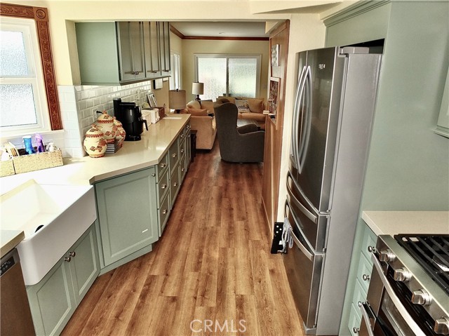 833 Terraine Avenue, Long Beach CA: https://media.crmls.org/medias/73161e5e-04c9-4d08-9a94-f2156753ddf1.jpg