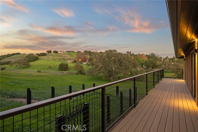 Detail Gallery Image 10 of 45 For 970 College Canyon Rd, Solvang,  CA 93463 - 4 Beds | 4/1 Baths