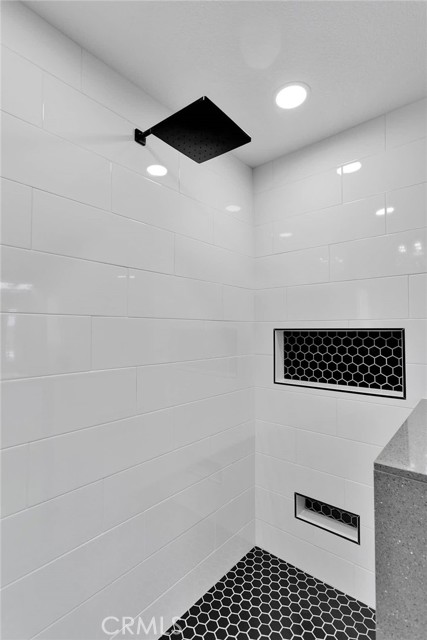 Detail Gallery Image 24 of 69 For 11844 Jenny St, Oak Hills,  CA 92344 - 4 Beds | 2/1 Baths