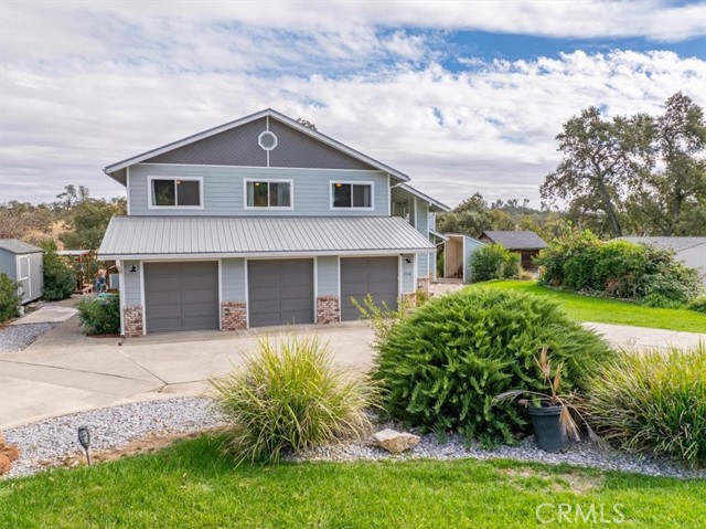 15540 China Rapids Drive, Red Bluff CA: https://media.crmls.org/medias/73167967-cec8-40e4-a6ac-bb3fc734209a.jpg